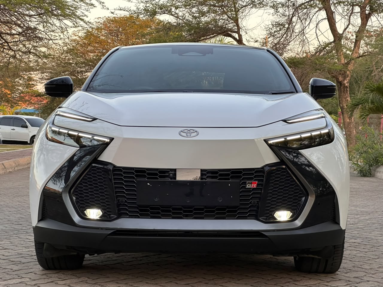 TOYOTA C-HR GR SPORT